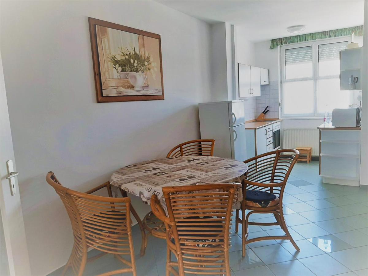 Max Thermal Apartman Heviz Exterior photo